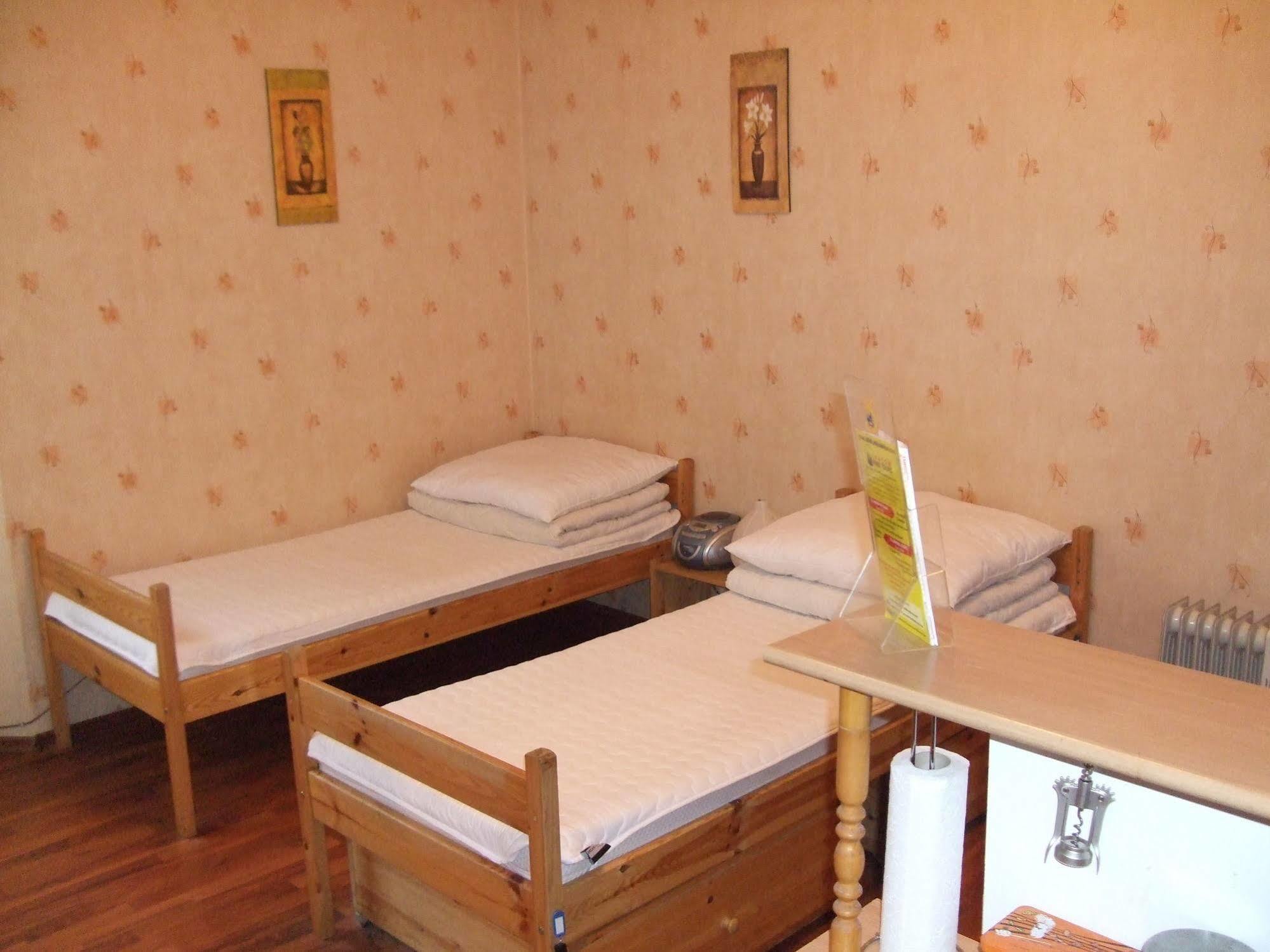 Old Walls Hostel Красков Екстериор снимка