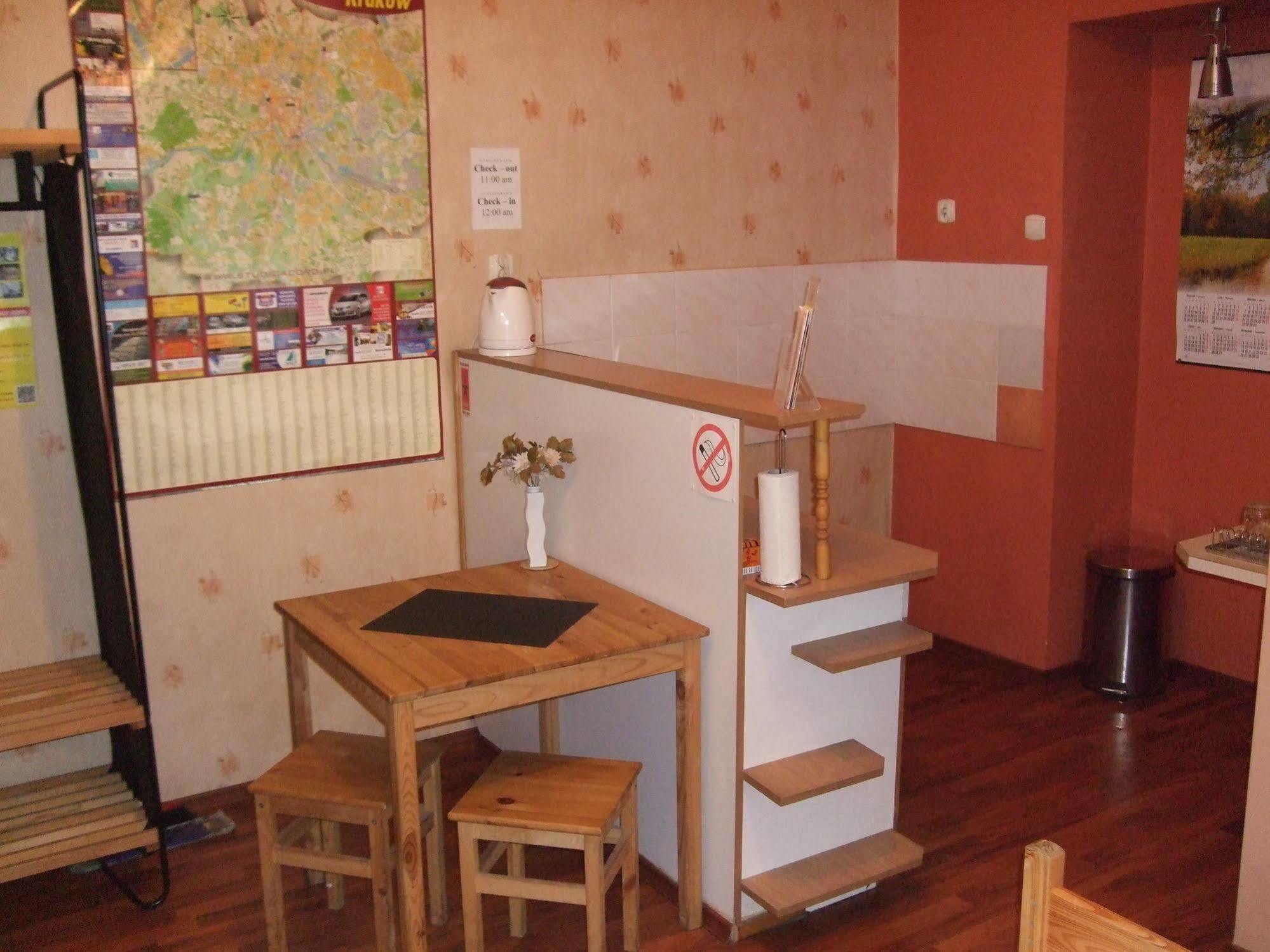 Old Walls Hostel Красков Екстериор снимка