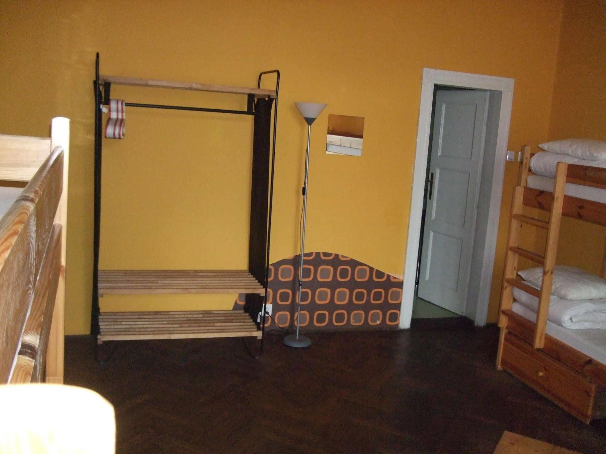 Old Walls Hostel Красков Екстериор снимка
